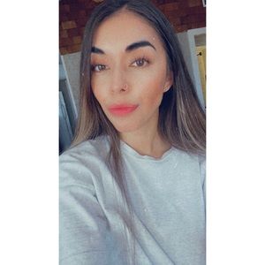 Meet your Posher, Alexandra